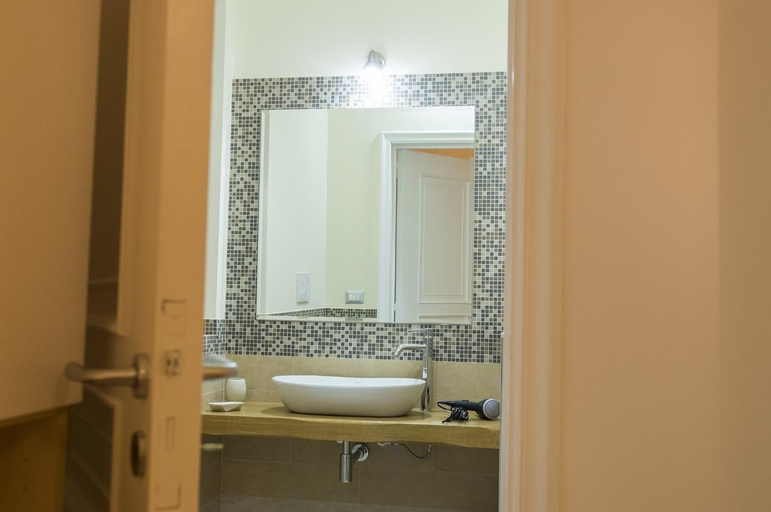 Bathroom 5, Villa Cristina, Lecce
