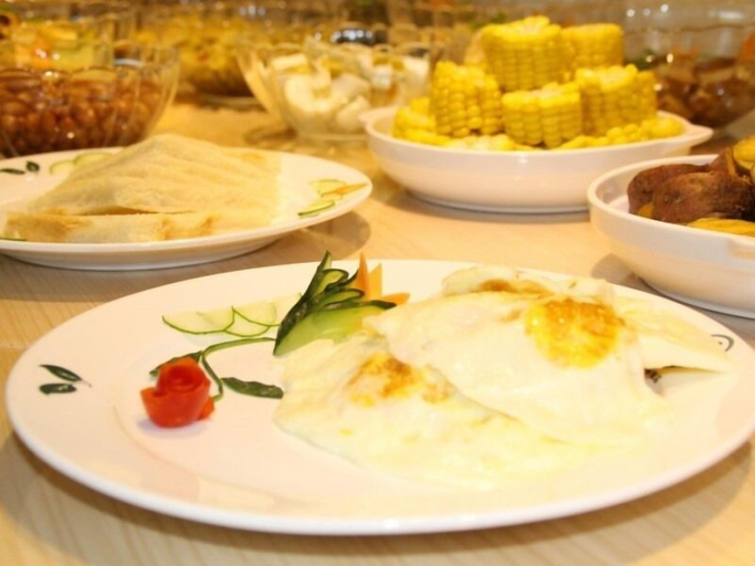 Food & Drinks 4, GreenTree Inn Haikou Longhua District Guomao Hotel, Haikou