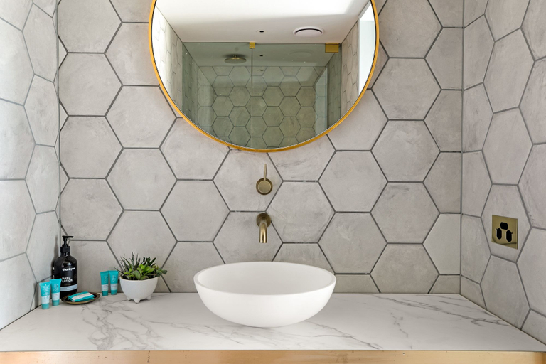 Bathroom 4, The Bowral Hotel, Wingecarribee