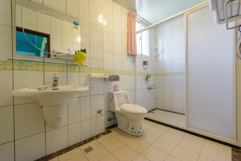Bathroom 4, Hualien Macaron B&B, Hualien