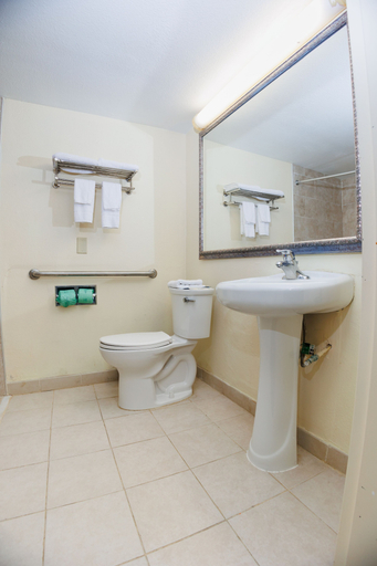 Bathroom 4, Garnet Inn & Suites, Orlando, Orange