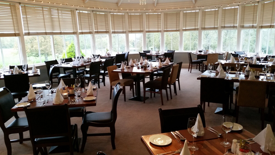 Food & Drinks 5, New Forest Golf Club Apartments