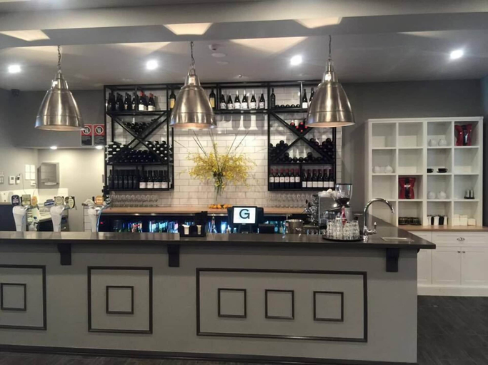 Food & Drinks 5, The George Hotel, Bathurst Regional - Pt A