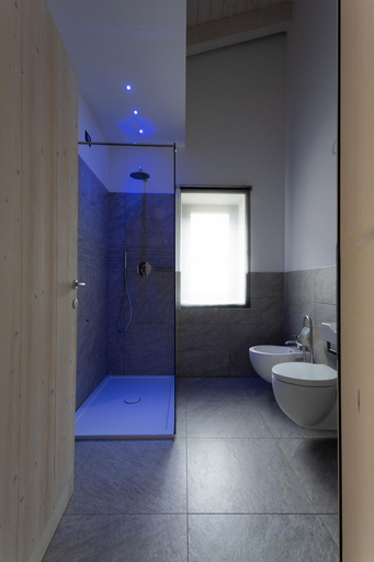 Bathroom 4, Arbulé Agriturismo & Spa Valtellina, Sondrio