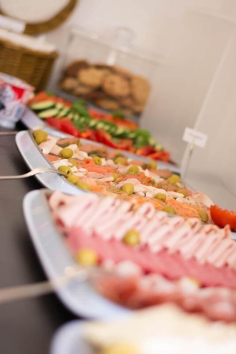 Food & Drinks 5, B&B Outlet Hotel – Metzingen – Bad Urach - Free Parking, Reutlingen