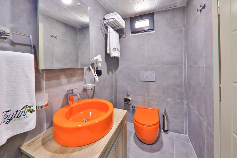 Bathroom 5, Zeytin Hotel, Kaş