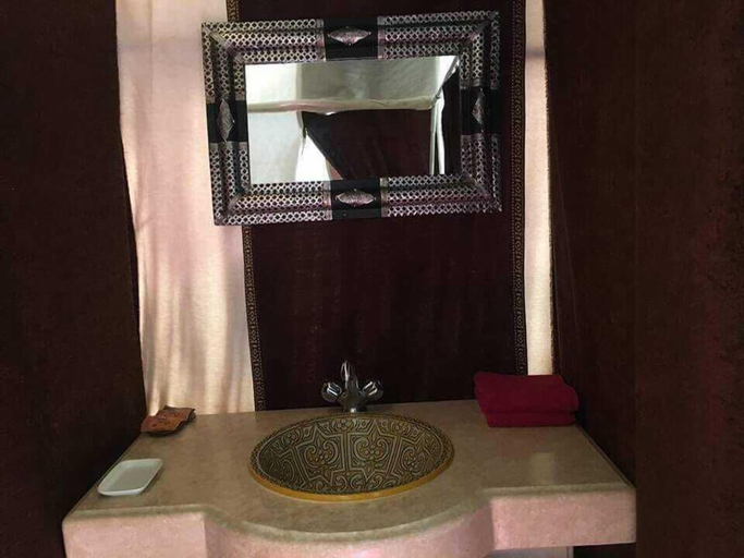 Bathroom, Bivouac Les Clés de Desert, Errachidia