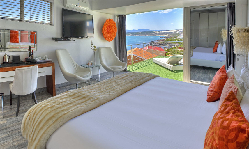 Bedroom 3, Sea Star Lodge, Overberg