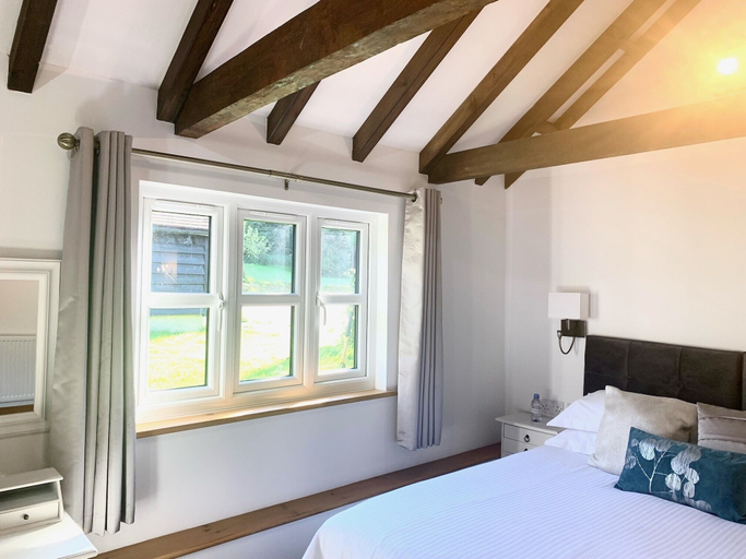 Bedroom 4, Flint Cottage - Sleeps 6 - Private Woodland, East Sussex