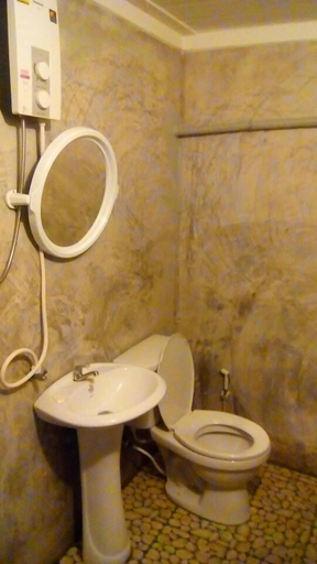 Bathroom 3, Rim Nam Lomyen Resort, Muang Surat Thani