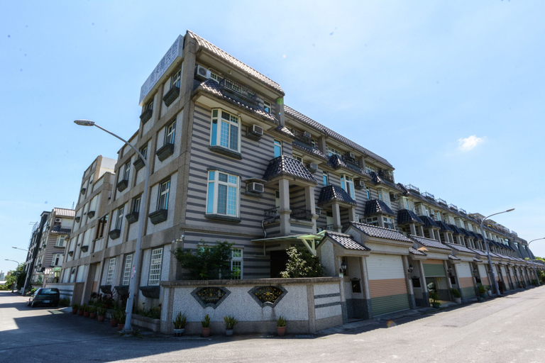 Exterior & Views 2, Hualien Macaron B&B, Hualien