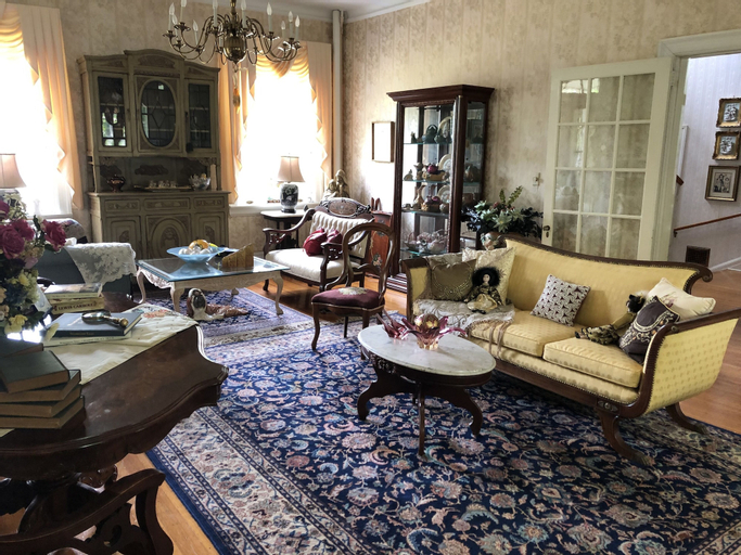 Public Area 3, Angie's B&B, New Hanover
