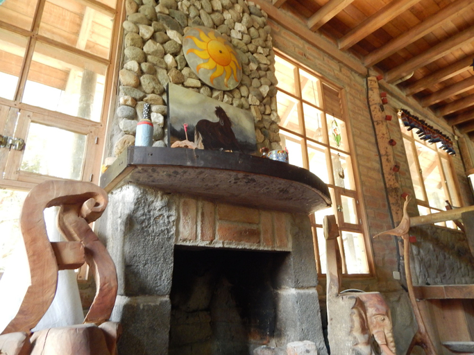 Others 4, Dogs and Fish Dream Land, Baños