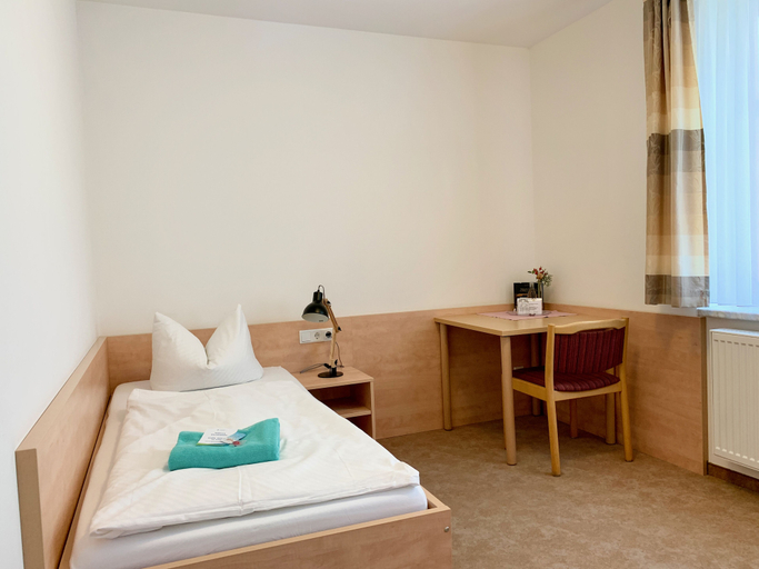 Bedroom 4, Evangelisches Allianzhaus Bad Blankenburg, Saalfeld-Rudolstadt