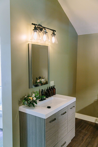 Bathroom 4, The Old Catskill Game Farm Inn, Greene