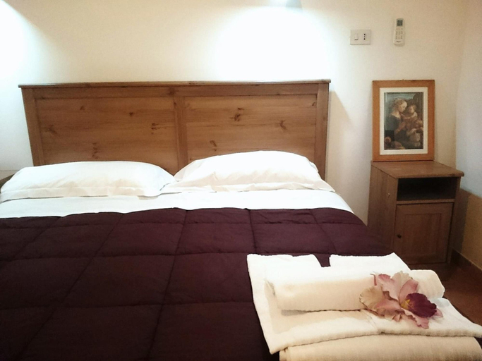 Bedroom 2, Vatican Rooms Guest House, Rome