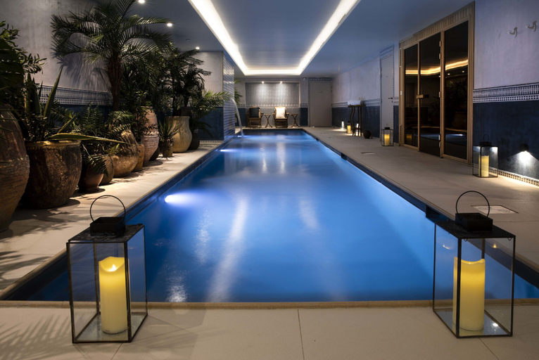 Sport & Beauty 1, Hotel Monte Cristo, Paris