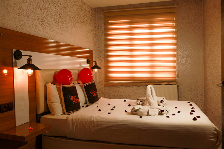 Bedroom 2, Van Hotel, Merkez