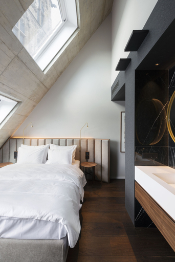 Bedroom 3, Legend Hotel, Köln