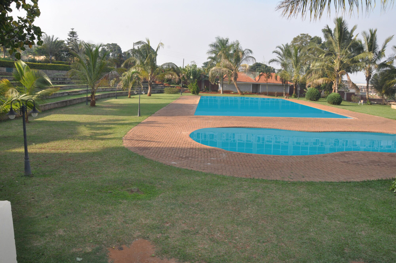 Sport & Beauty, Tropic Inn Hotel, Masaka
