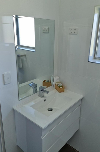 Bathroom 4, Australian Homestead, Wagga Wagga - Pt A