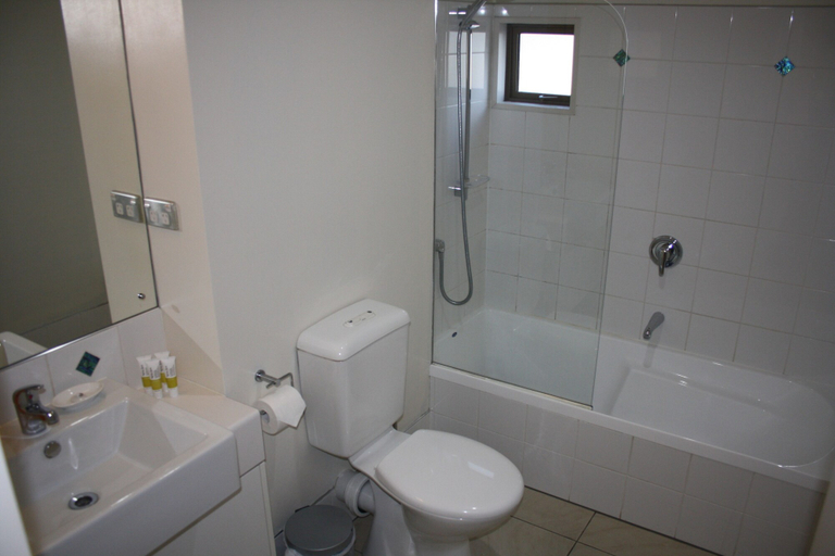 Bathroom 3, Methven Motels & Apartments, Ashburton