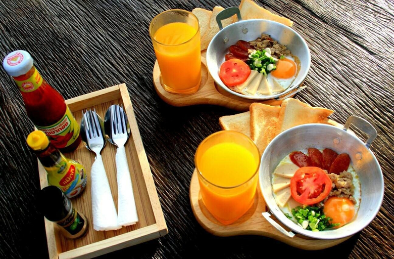 Food & Drinks 4, Baan Phuchalianglom, Suan Phung