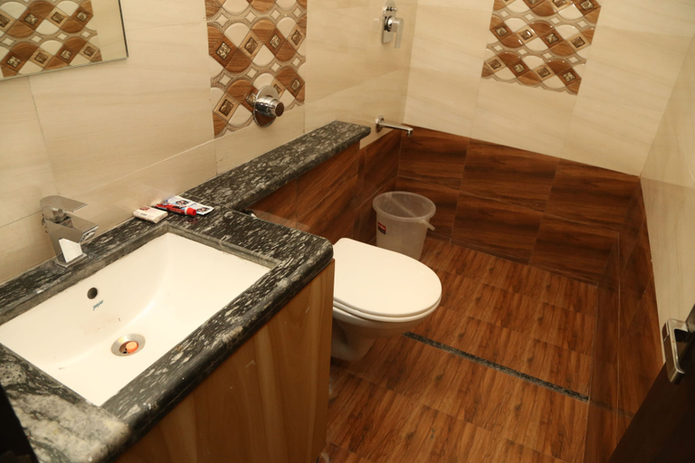 Bathroom 4, Hotel ShriRam Residency, Jodhpur