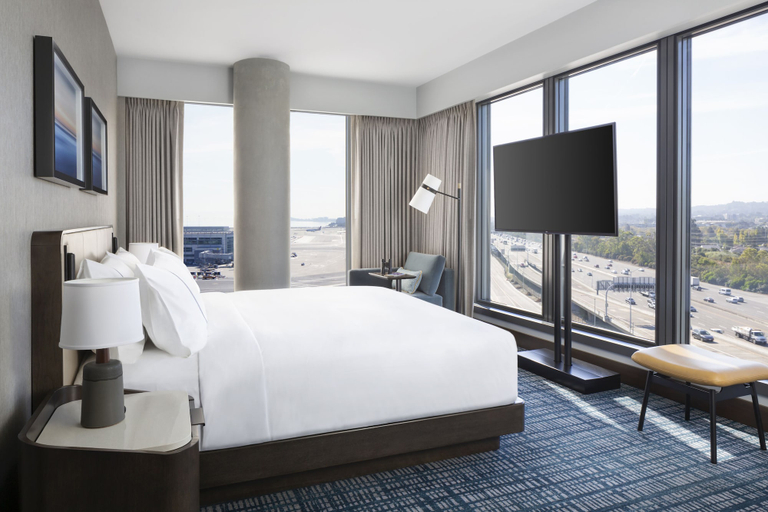 Bedroom 3, Grand Hyatt at SFO, San Mateo