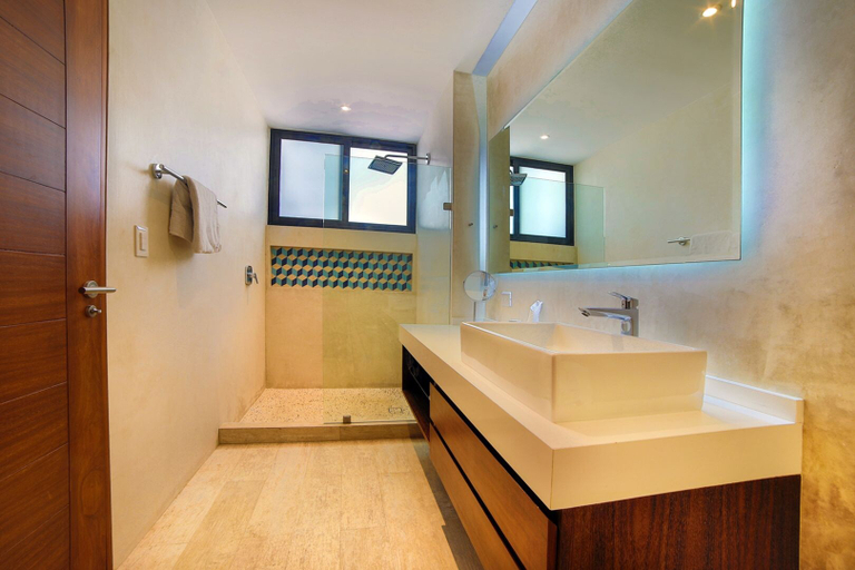 Bathroom, Central Park 103 H, Cozumel