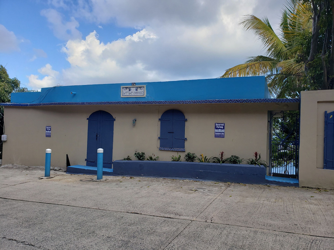 Exterior & Views 2, Little Indigo Apartments, Charlotte Amalie