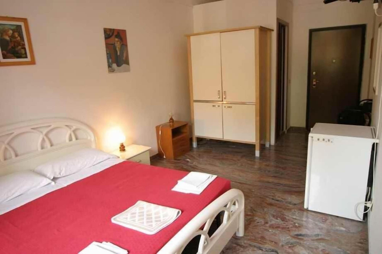 Bedroom 4, Vatican Rooms Guest House, Rome