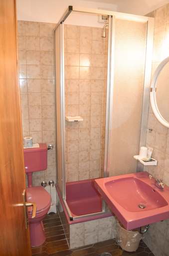 Bathroom 4, Hotel Milano, Sondrio