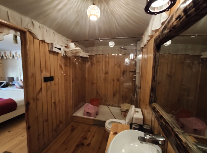 Bathroom 4, Cabana Affair, Dehradun