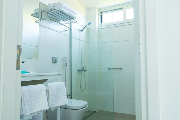 Bathroom, Cinco Soles Apart-Hotel, Godoy Cruz