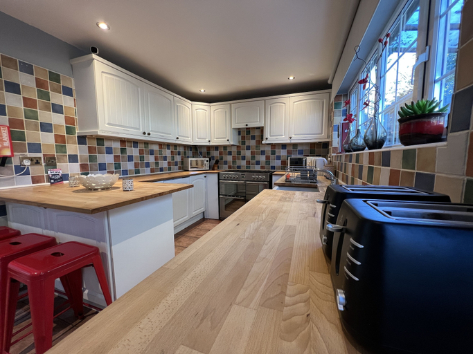 Others 5, Lancaster Close Serviced Accommodation, Oxfordshire