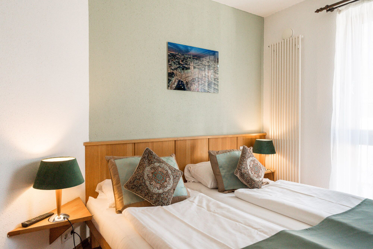 Bedroom 5, Ökotel Hamburg, Hamburg