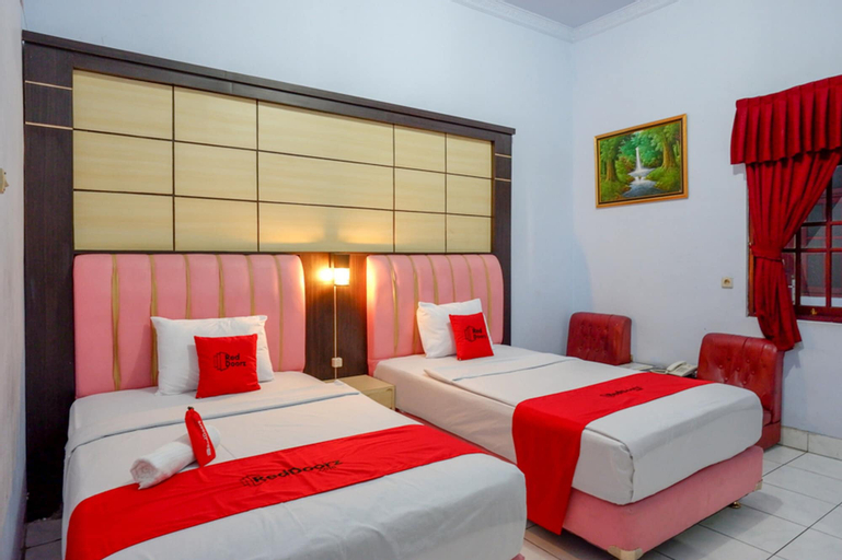 Bedroom 25