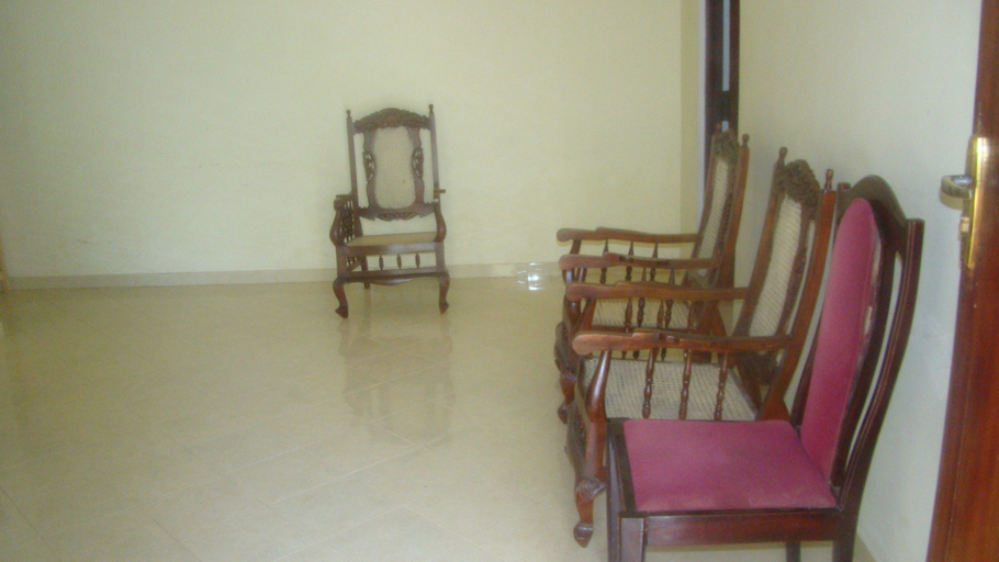 Others 5, Nelum Villa, N. Palatha East