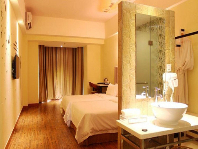 Bedroom 2, Grand Nest Hotel (Tang Jia Wan Beach), Zhuhai