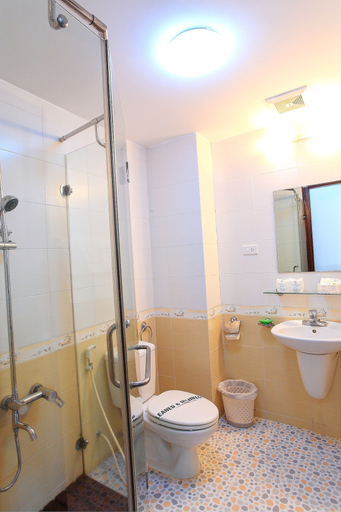 Bathroom 5, Luxury Hotel, Hoàn Kiếm