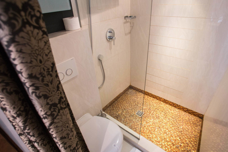 Bathroom 4, Hotel Hippocampus