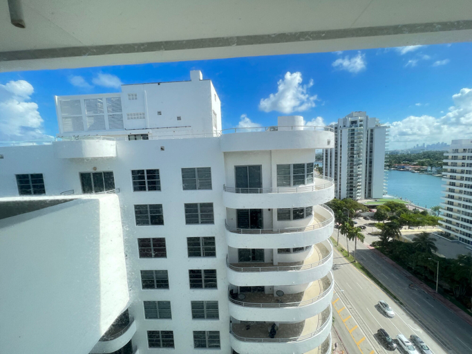 Exterior & Views 2, Pavilion Beach, Miami-Dade