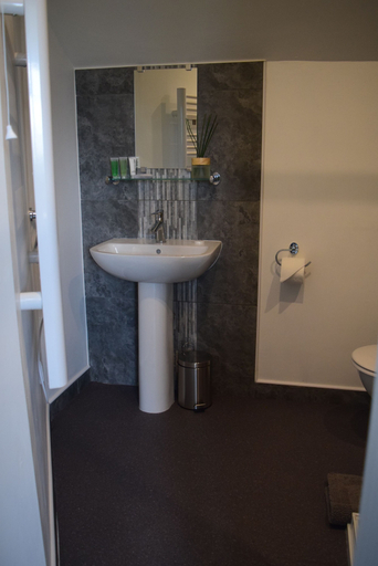 Bathroom 3, Borthwen B&B, Gwynedd