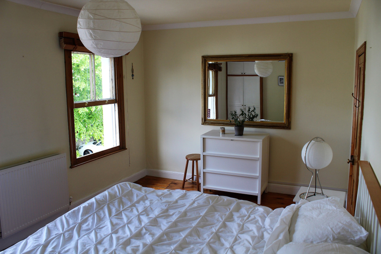 Bedroom 3, Victorian House near Stadium, Cardiff