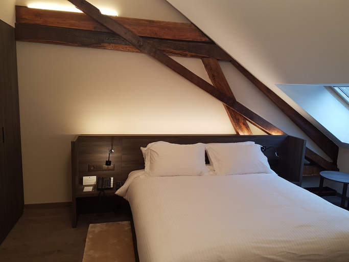 Bedroom 3, Etoile de Pompadour, Corrèze