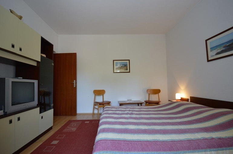 Bedroom 2, Apartment 23, Pula
