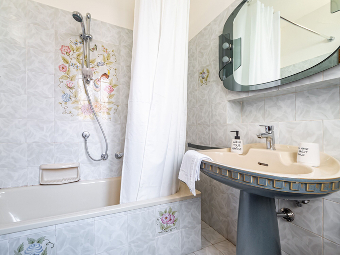 Bathroom, Residence San Felice, Bologna