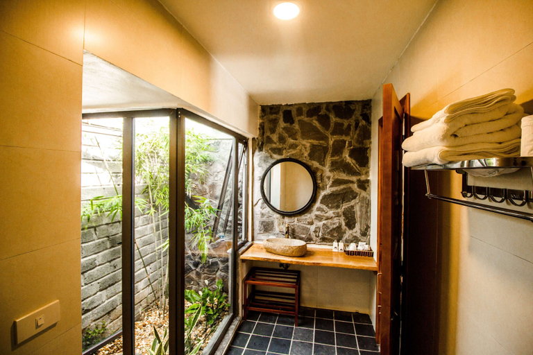 Bathroom 4, Tam Coc Banana Bungalow, Hoa Lư