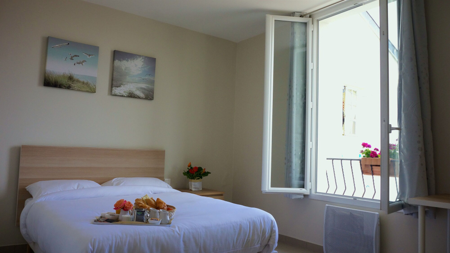 Bedroom 2, HOTEL ARISTIDE VAUBAN, Seine-Saint-Denis